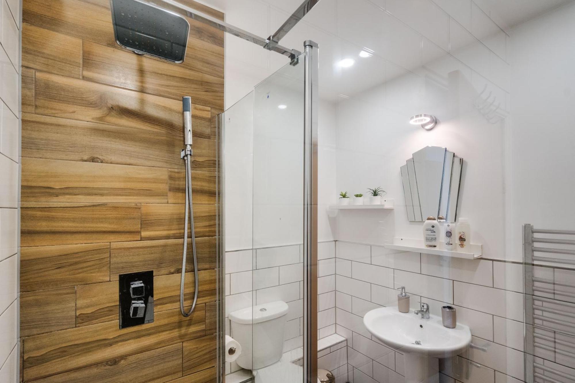 Cosy Central Apartment - Free Nearby Parking Liverpool Eksteriør bilde