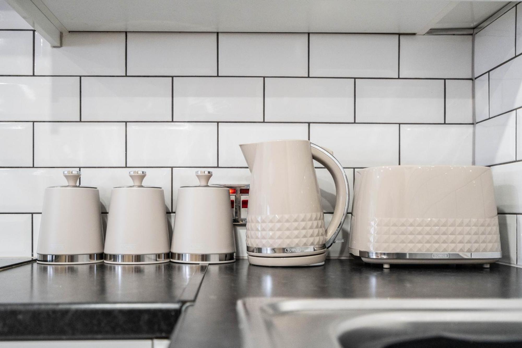 Cosy Central Apartment - Free Nearby Parking Liverpool Eksteriør bilde